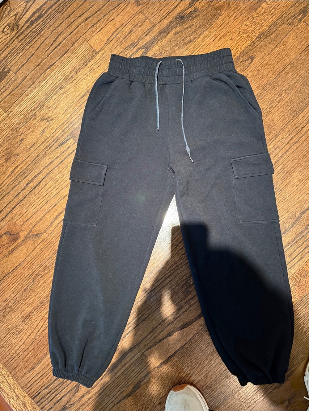 Varley DoubleSoft Black Activewear Cargo Bottoms